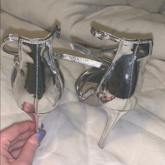 Steve Madden silver heels - Picture 3 of 4